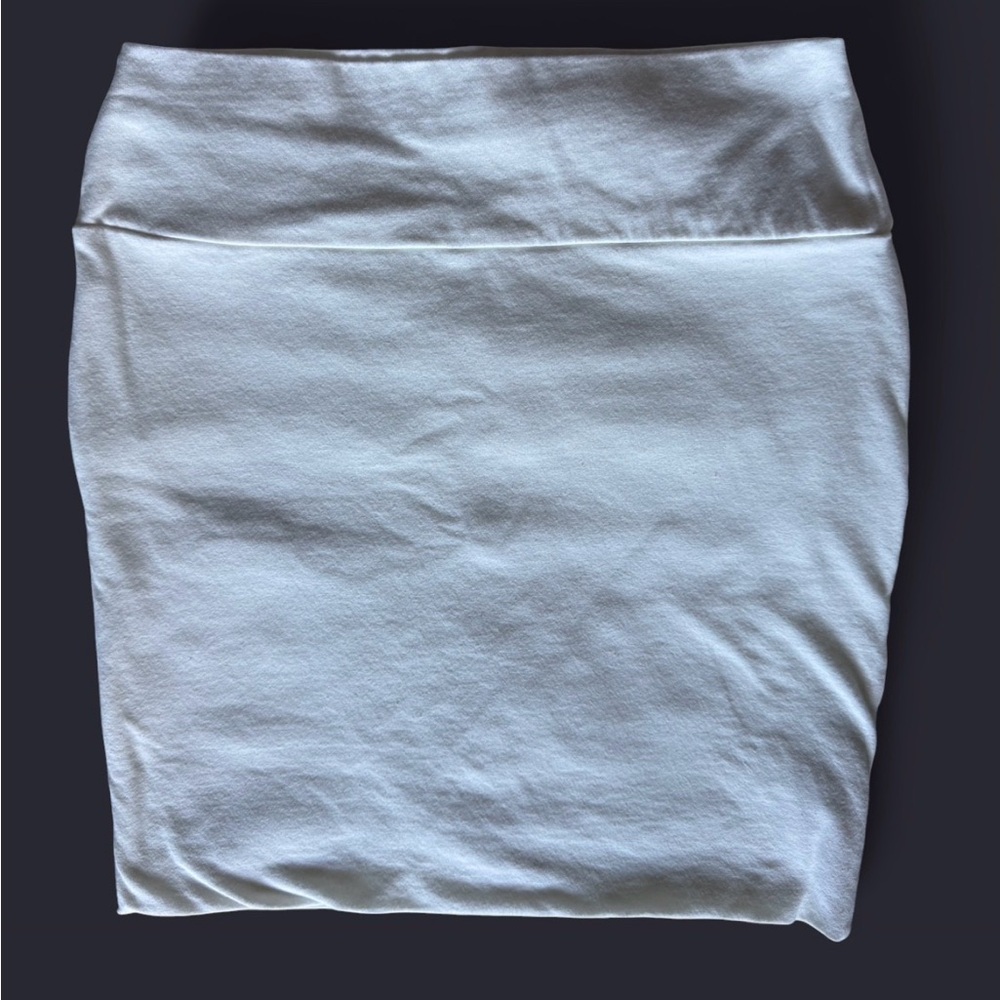 Women’s White Stretch Pencil Skirt